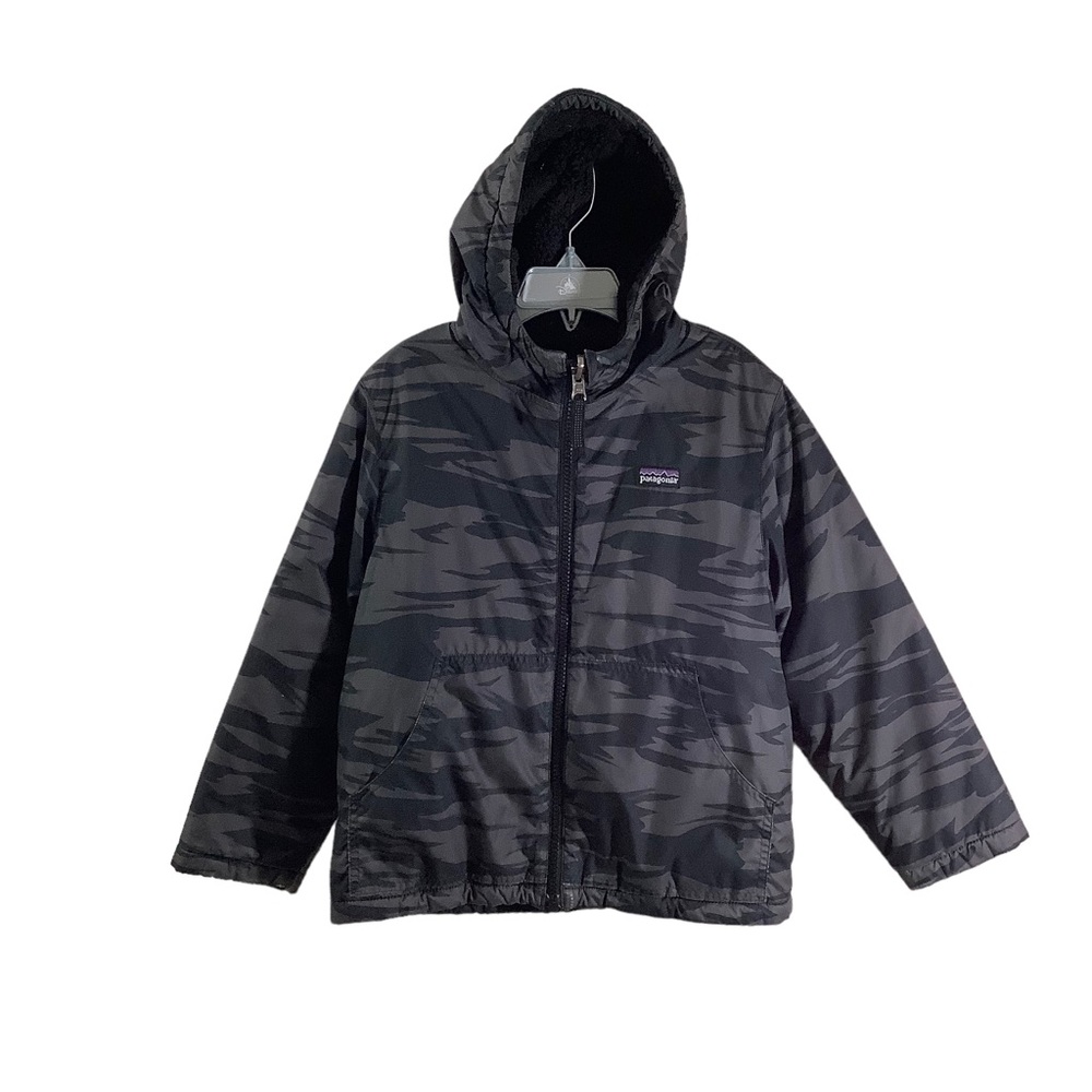 Patagonia Boys Black Gray Camo Fleece Lined Hooded Winter Jacket